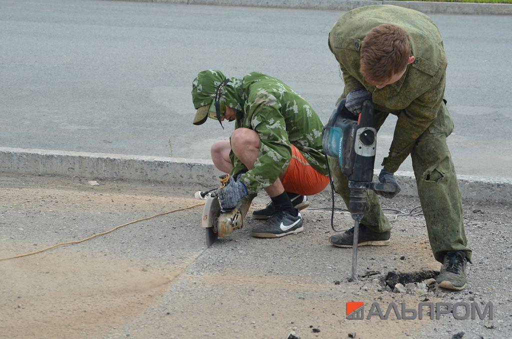fundament-dlya-stely (1) Изготовление котлована, ямы под фундамент рекламной конструкции