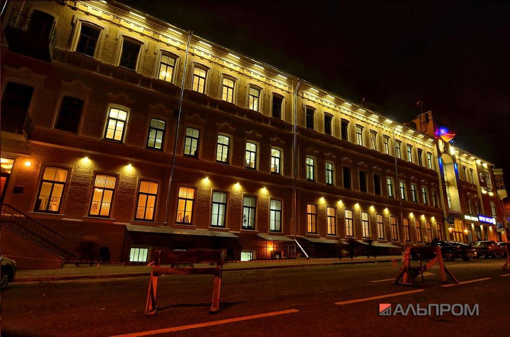 Архитектурная подсветка Самарского Главпочтамта